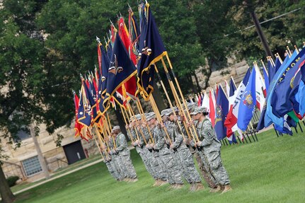 Soldiers assigned to First Army and the 85th Support Command, present the battalion colors during a First Army Change of Command ceremony at Rock Island Arsenal on July 15, 2016. The ceremony bid farewell to Lt. Gen. Michael Tucker, former commander of First Army and welcomed Lt. Gen. Stephen Twitty as commander of First Army.
(Photo by Sgt. First Class Anthony L. Taylor)