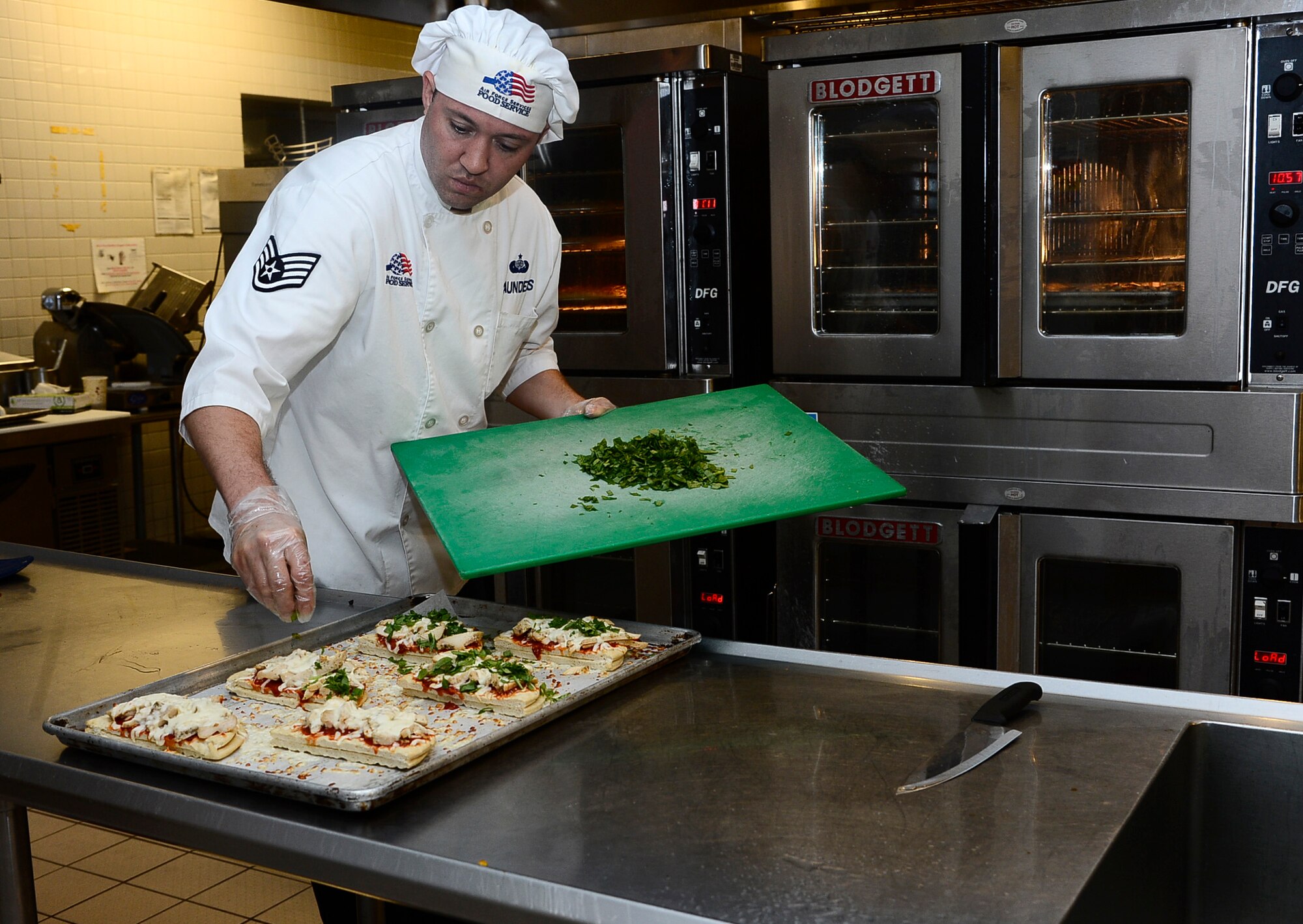 Dining facility fuels Team MacDill gt MacDill Air Force Base gt Display