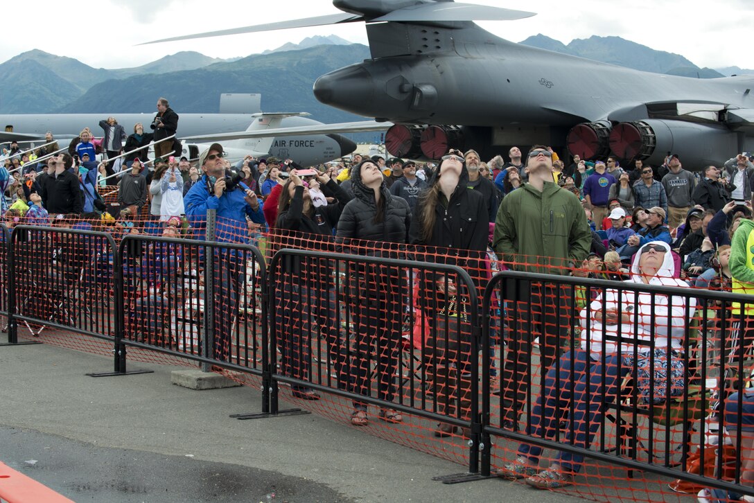 Arctic Thunder Open House