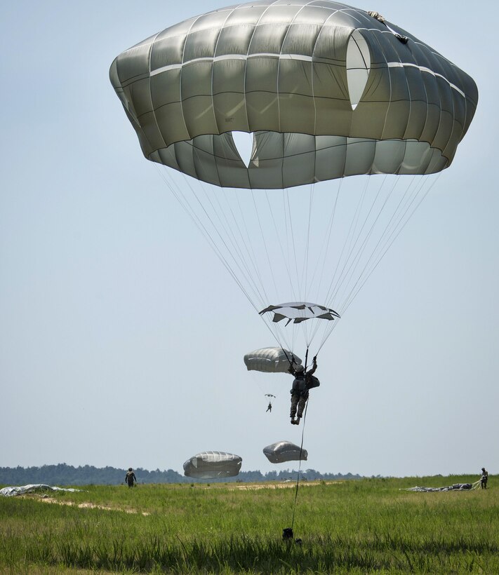 A paratrooper heads towards the drop zone during exercise Crescent Reach at Fort Bragg, N.C., May 26, 2016. Air Force photo by Airman 1st Class Sean Carnes