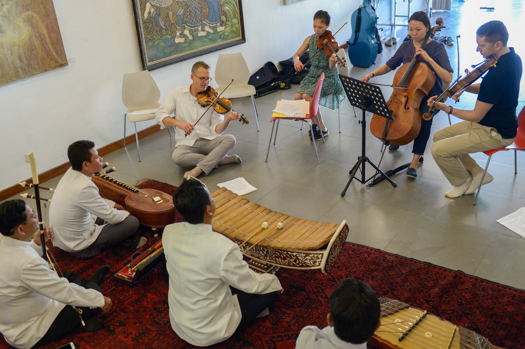 The USAF Strings perform for members of the Royal Academy of Music in Phnom
Penh during a cultural exchange session. (U.S. Air Force Photo/SSgt Benjamin Landon)
