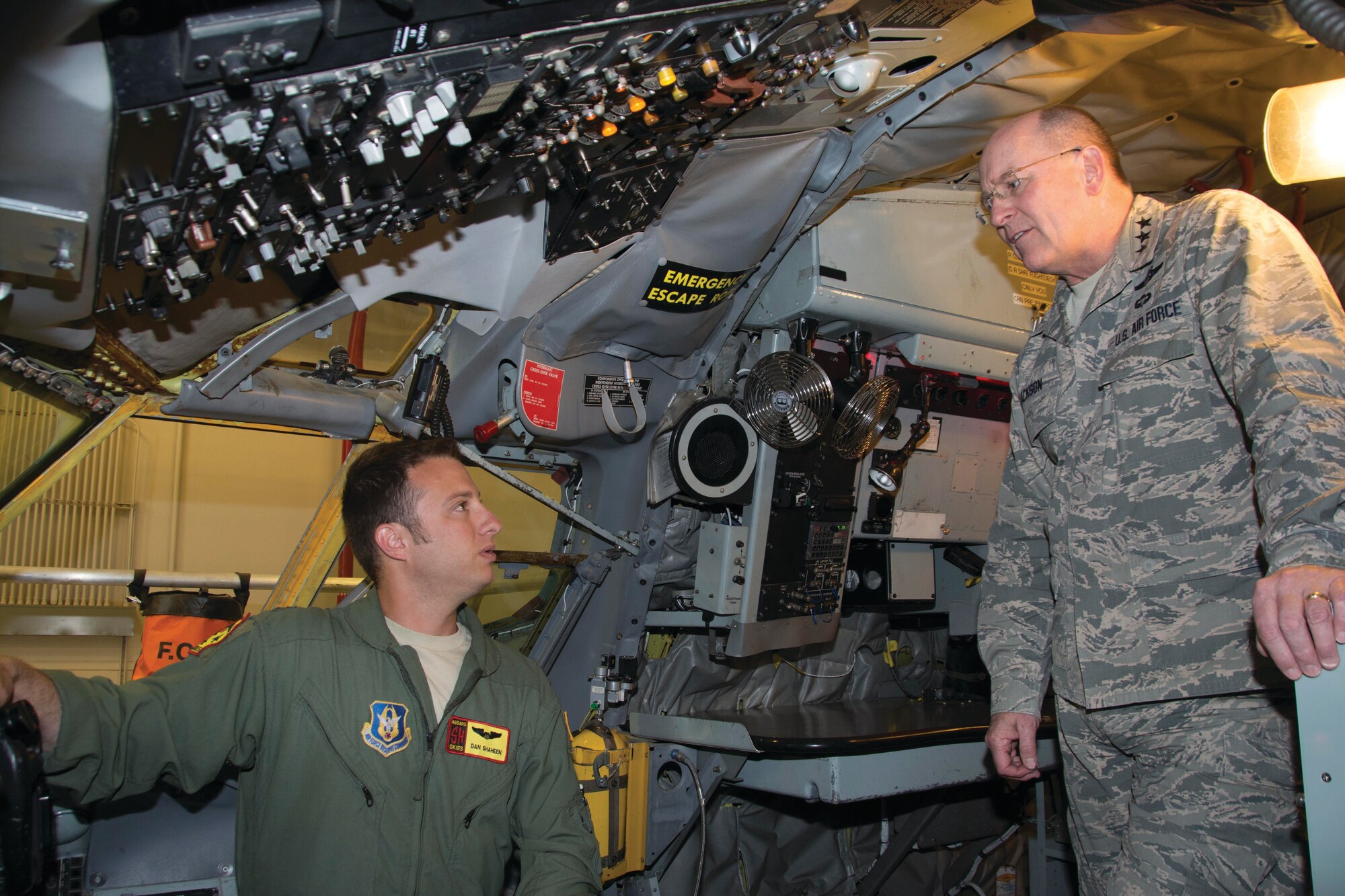 Capt. Dan Shaheen, 465th Air Refueling Squadron pilot, briefs KC-135 Block 45 capabilities to Lt. Gen. James “JJ” Jackson, Chief of Air Force Reserve and Commander, Air Force Reserve Command, May 14 at Tinker Air Force Base. General Jackson visited Citizen Airmen in the 507th Air Refueling Wing and 513th Air Control Group during their May Unit Training Assembly. (Air Force photo by Maj. Jon Quinlan
