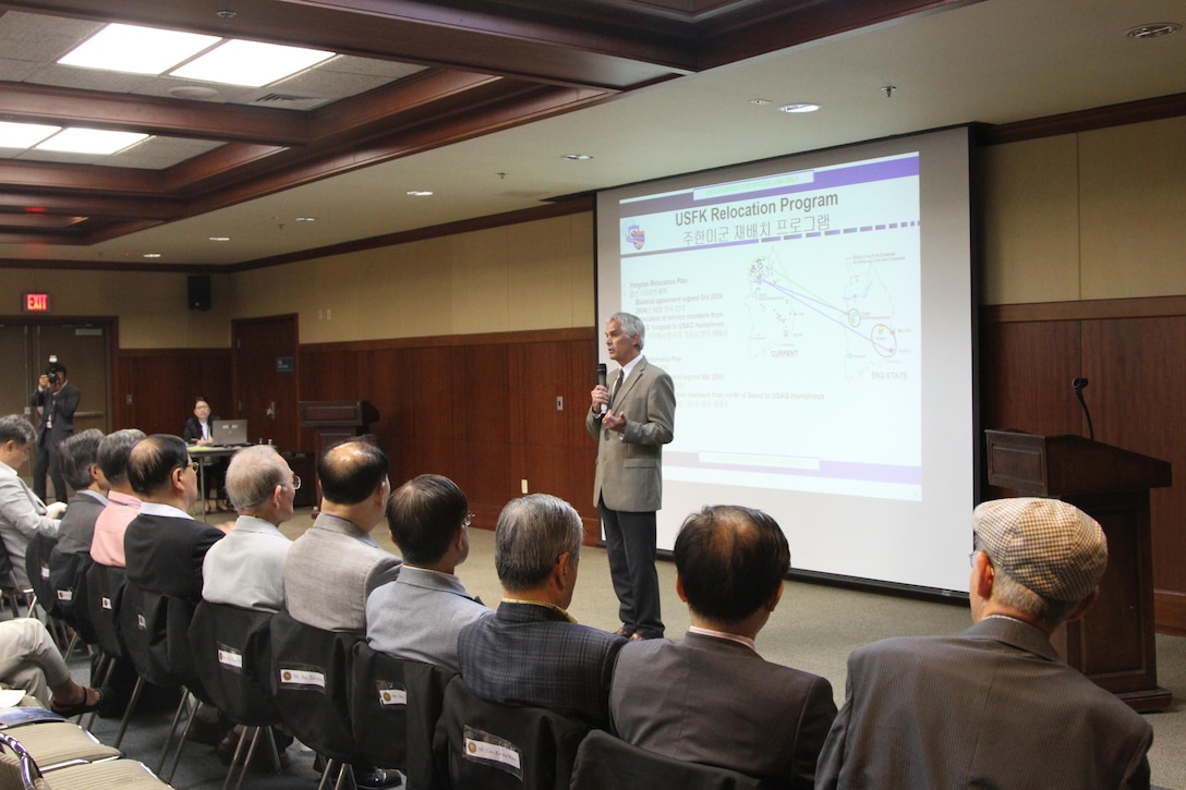 Gordon Trounson, the USFK Transformation and Relocation office updates members of the Korean-American Association and the People to People International-Korea on the two commands' move to Camp Humphreys in the summer of 2017. The briefing was part of the Executive Orientation Program II, which briefs community and business leaders from Seoul on the Transformation and Relocation effort. 