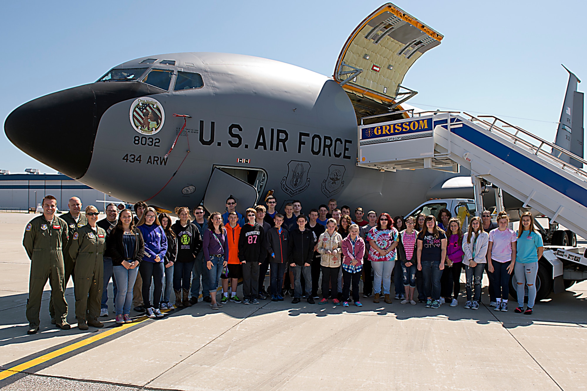 Northwestern Middle School visits Grissom Grissom Air Reserve
