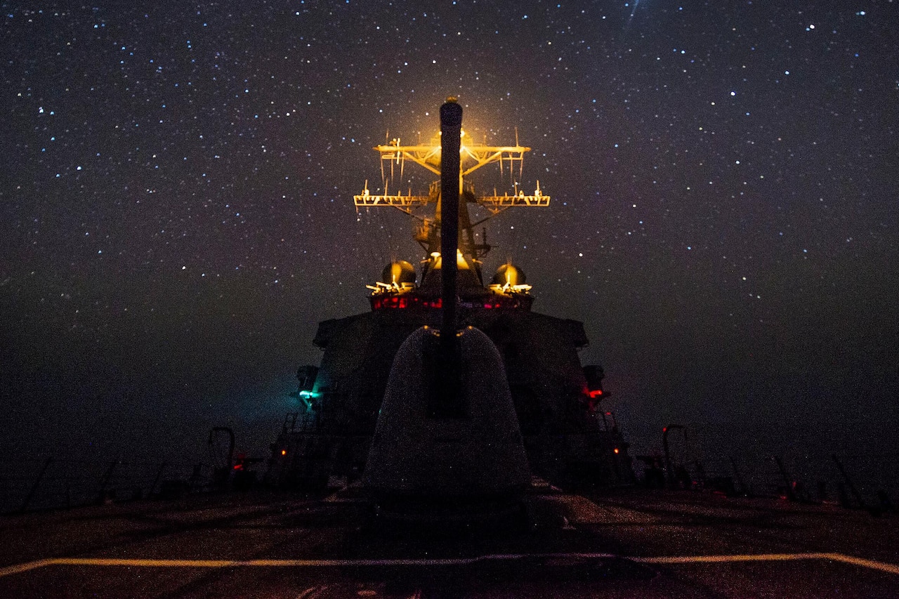 The USS Gonzalez transits the Gulf of Aden, June 1, 2016. The guided-missile destroyer is supporting Operation Inherent Resolve, maritime security operations and theater security cooperation efforts in the U.S. 5th Fleet area of operations. Navy photo by Petty Officer 3rd Class Pasquale Sena