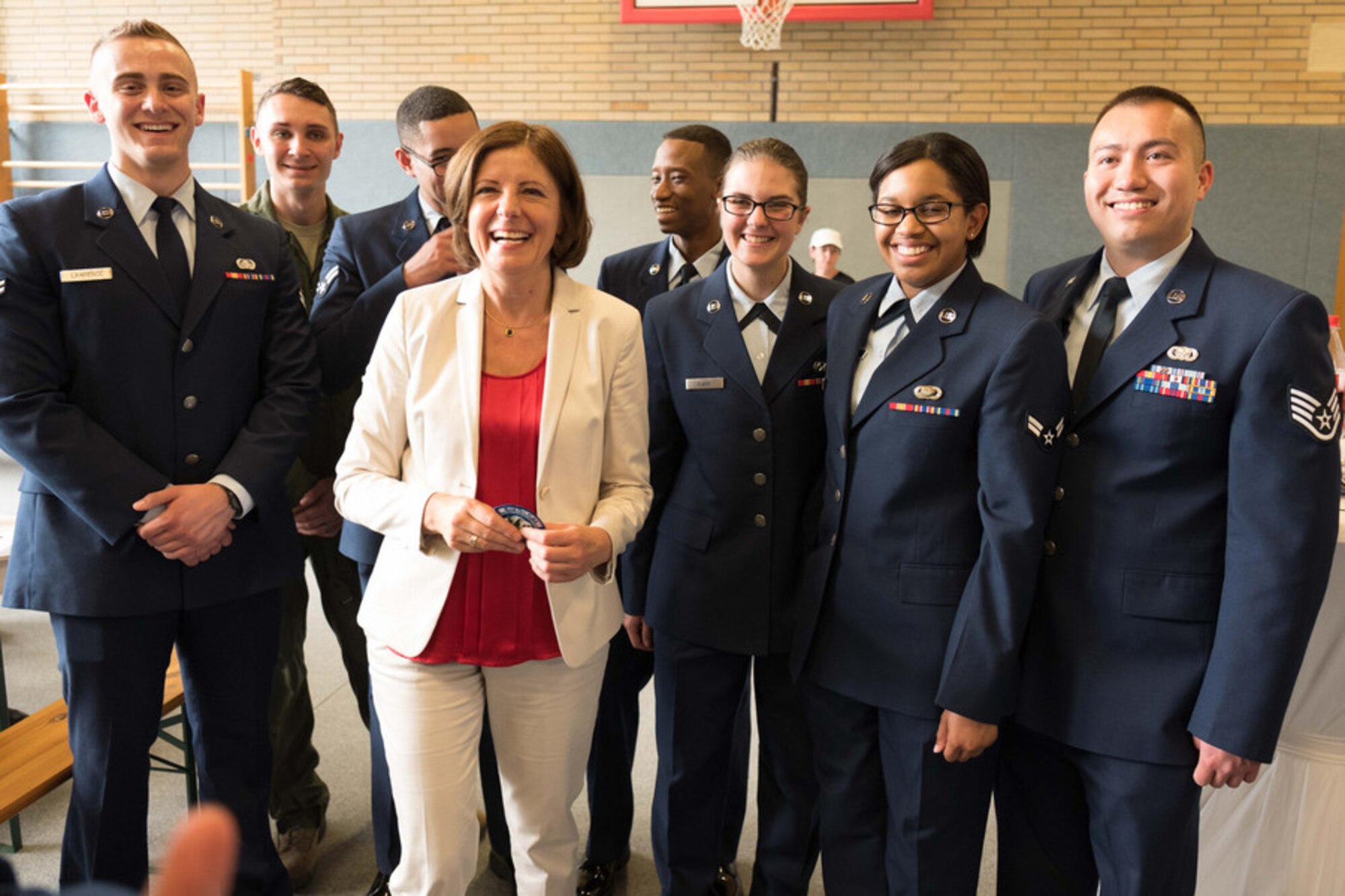 Malu Dreyer, minister-president for Rheinland-Pfalz, center left, smiles with U.S. Air Force Airmen and Soldiers stationed in Germany during a youth reception at the 33rd annual Rheinland-Pfalz state fair in Alzey, Germany, June 3, 2016. Five Airmen assigned to Spangdahlem Air Base, Germany, participated in the reception where Dreyer highlighted the accomplishments and partnership among the state communities. (Staatskanzlei Rheinland-Pfalz/Herbert Piel)