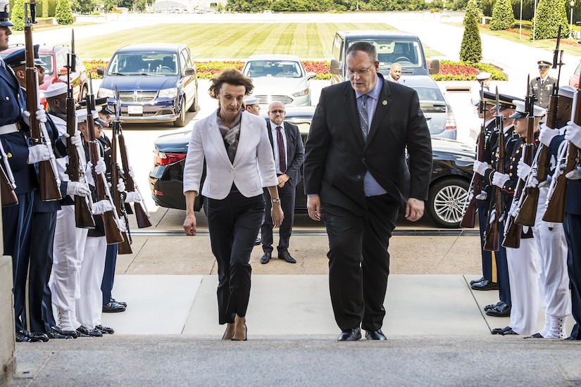 Deputy Defense Secretary Bob Work hosts an honor cordon for Montenegrin Defense Minister Milica Pejanovic-Djurisic at the Pentagon, June 8, 2016. DoD photo by Air Force Staff Sgt. Brigitte N. Brantley