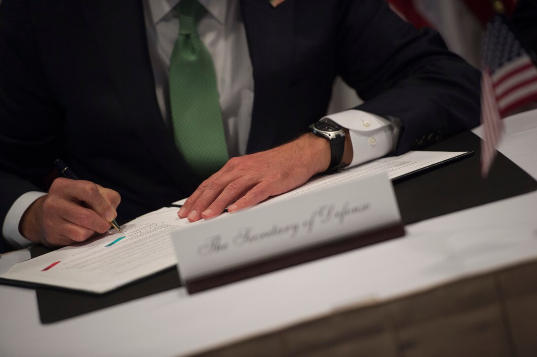 Defense Secretary Ash Carter signs a statement of intent between the United States and Sweden as he meets with Swedish Defense Minister Peter Hultqvist at the Pentagon, June 8, 2016. DoD photo by Air Force Senior Master Sgt. Adrian Cadiz