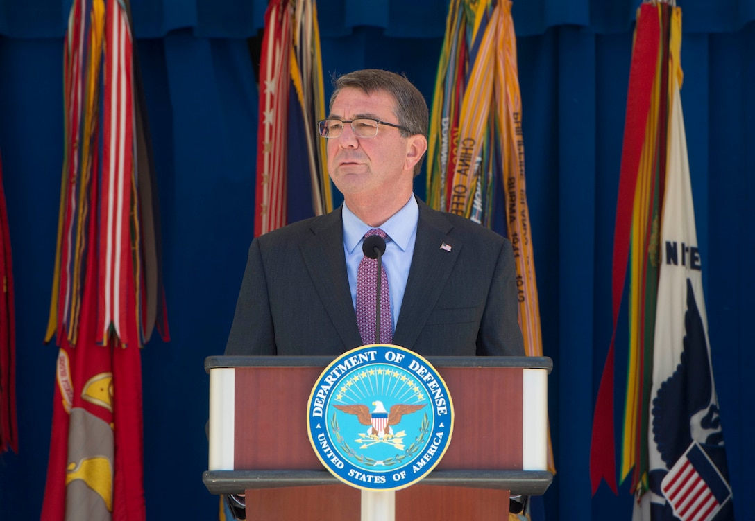 Defense Secretary Ash Carter announces new "Force of the Future" initiatives at the Pentagon, June 9 2016. DoD photo by Navy Petty Officer 1st Class Tim D. Godbee