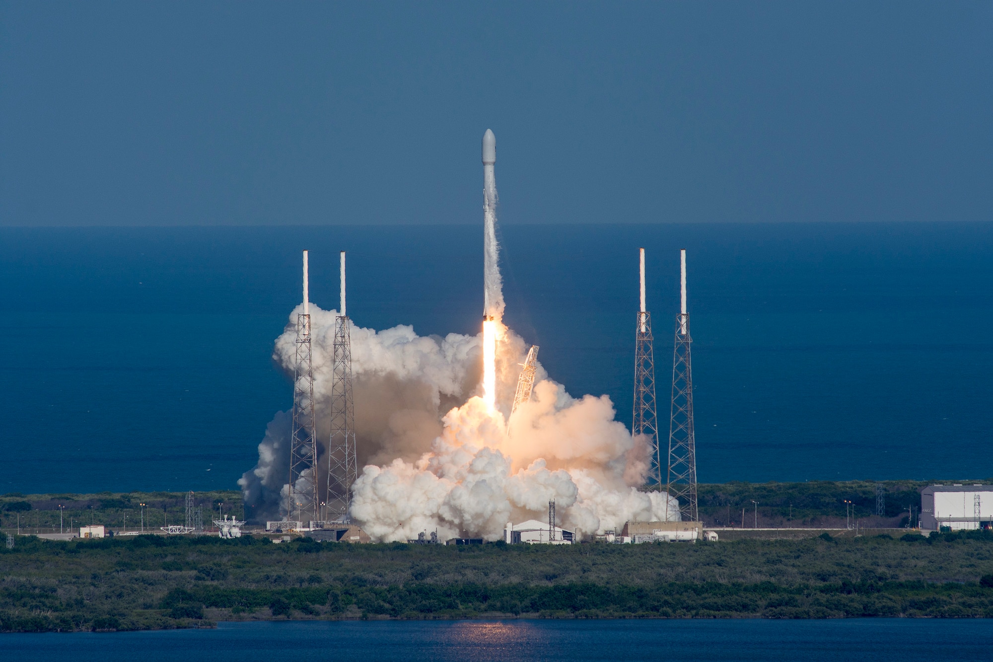 The U.S. Air Force’s 45th Space Wing supported the successful SpaceX Falcon 9 THAICOM-8 launch May 27, 2016, at 5:39 p.m. ET from Launch Complex 40 at Cape Canaveral Air Force Station, Florida. (Courtsey photo by SpaceX)