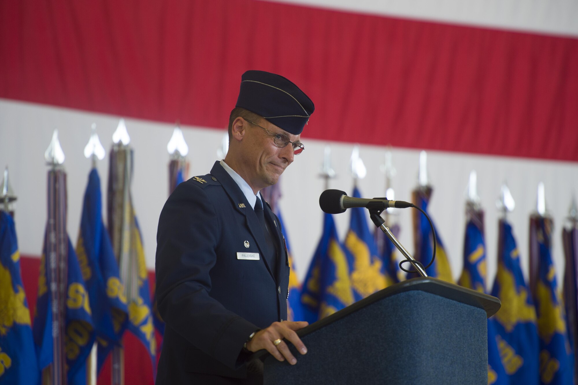 Col. Tom Palenske, commander of the 1st Special Operations Wing, addresses 1st SOW Air Commandos during a change of command ceremony at Hurlburt Field, Fla., June 10, 2016. As the commander, Palenske will oversee the wing’s mission, which includes infiltration, resupply, air refueling, precision fire support and employing more than 70 aircraft. (U.S. Air Force photo by Airman 1st Class Kai White)