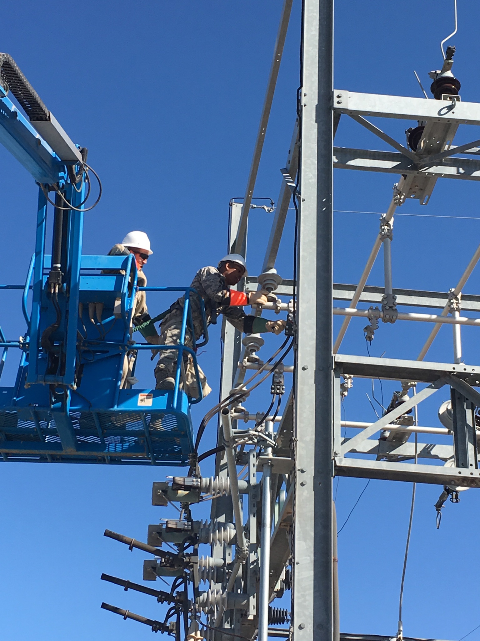 Scheduled power outage aids in preventative maintenance > Holloman Air