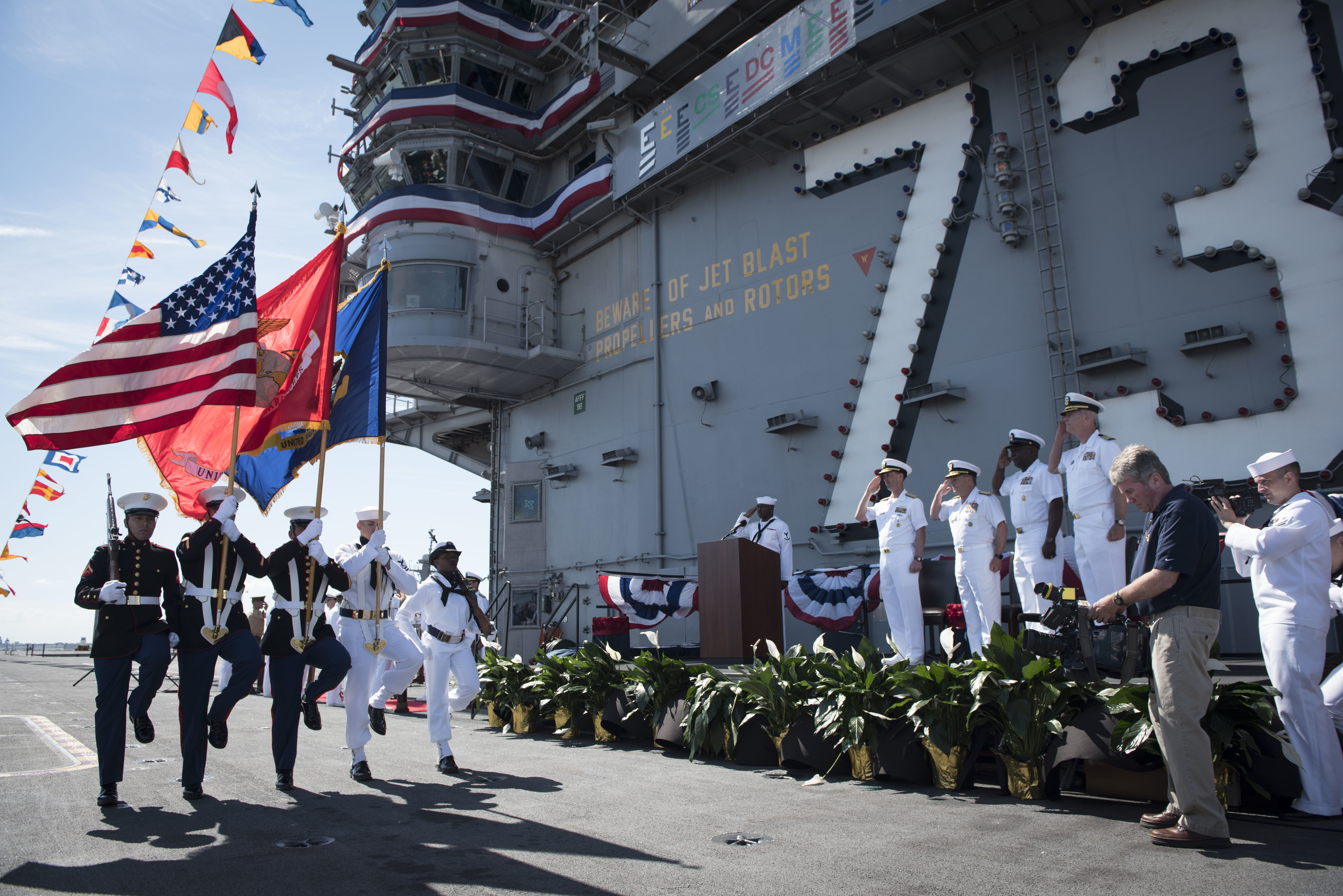 GW Wraps Up Busy 2016 > United States Navy > News Display