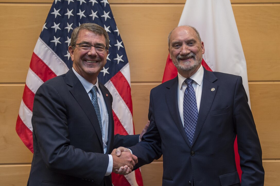 Defense Secretary Ash Carter meets with Polish Defense Minister Antoni Macierewicz at NATO headquarters in Brussels, June 15, 2016. DoD photo by Air Force Staff Sgt. Brigitte N. Brantley