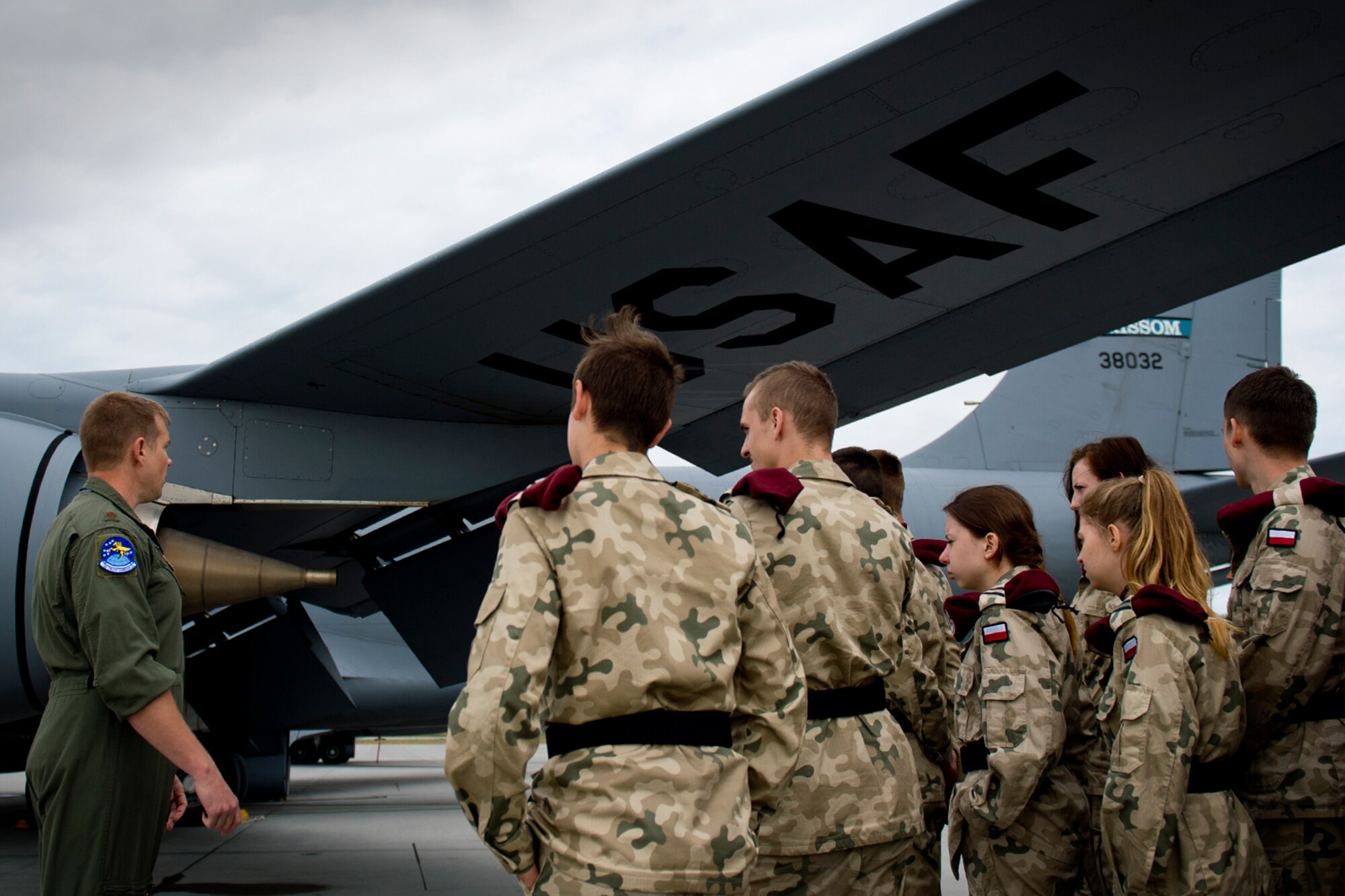 Major Micah Jones, 434th Air Refueling Wing KC-135 Stratotanker pilot, teaches high school students from a military class at Adam Mickiewicz High School Complex, Kleczew, Poland, about the KC-135 Stratotanker at Powidz Air Base, Poland, where the 434th and 100th ARWs are based while taking part in Baltic Operations 2016, June 9, 2016. This event allowed a younger generation from Poland to interact with U.S. Airmen and see firsthand how the U.S. Air Force operates. (U.S. Air Force photo/Senior Airman Erin Babis)