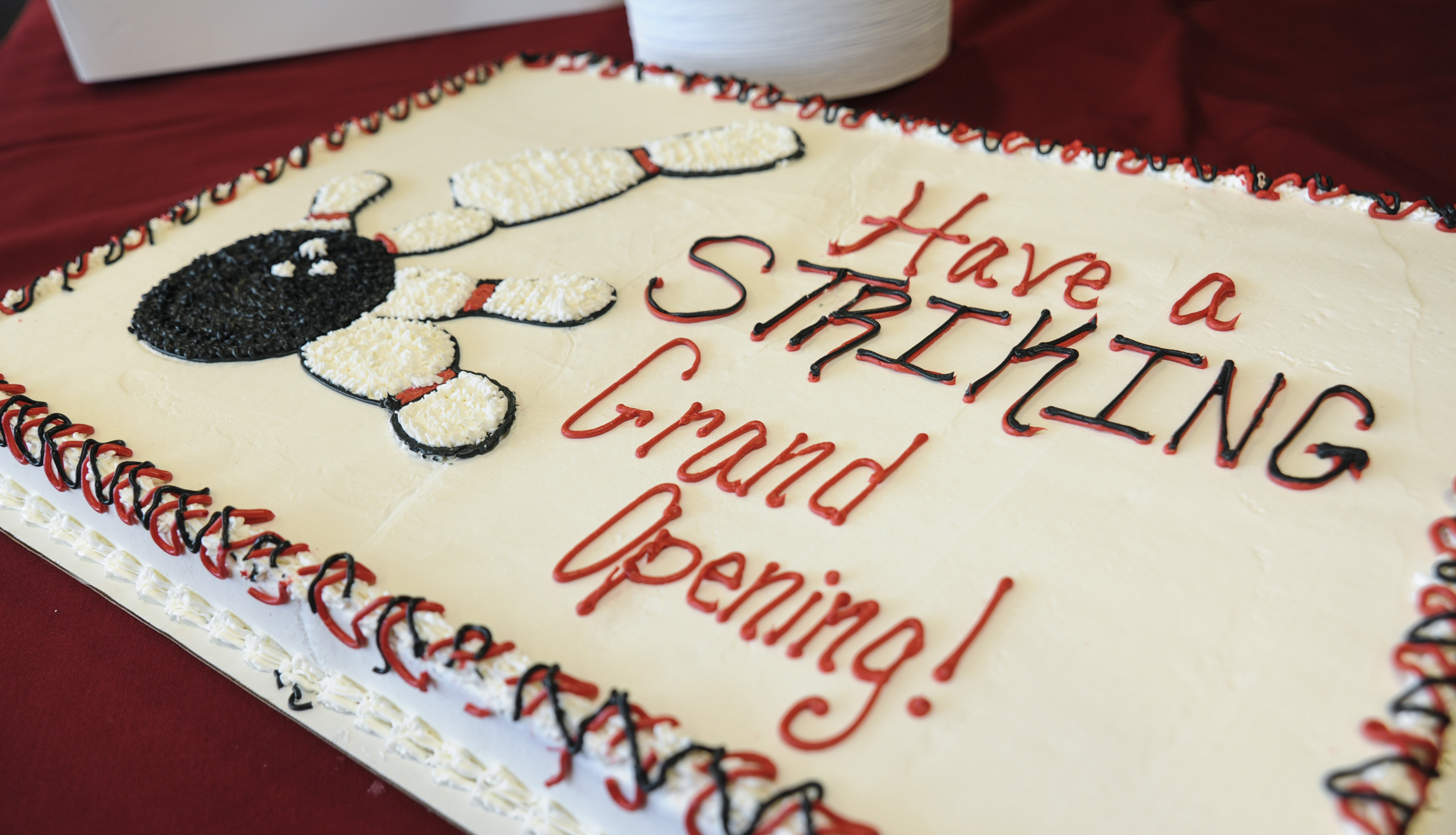 Stars and Strikes Bowling Center grand opening > Whiteman Air Force Base > Article Display