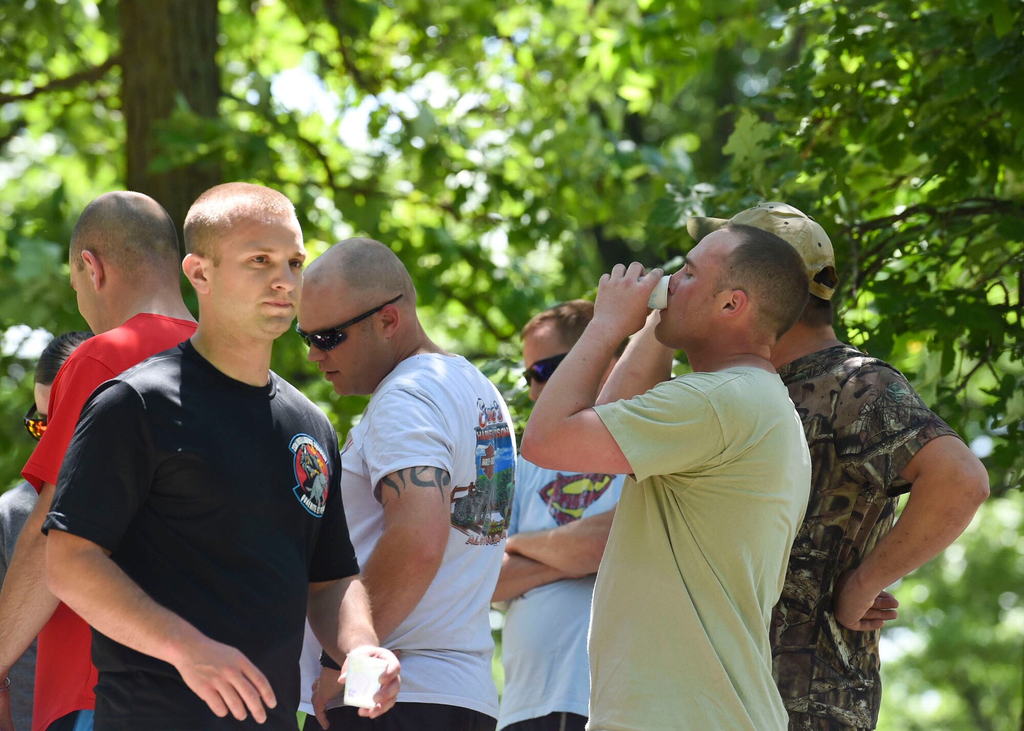 132nd Intelligence Surveillance and Reconnaissance Group members stay hydrated in the heat June 6, 2016, at Moffitt Resevoir Park in Cumming, Iowa.The ISRG held an amazing race event to kickstart Annual Training Week. (U.S. Air National Guard photo by Staff Sgt. Michael J. Kelly/Released)