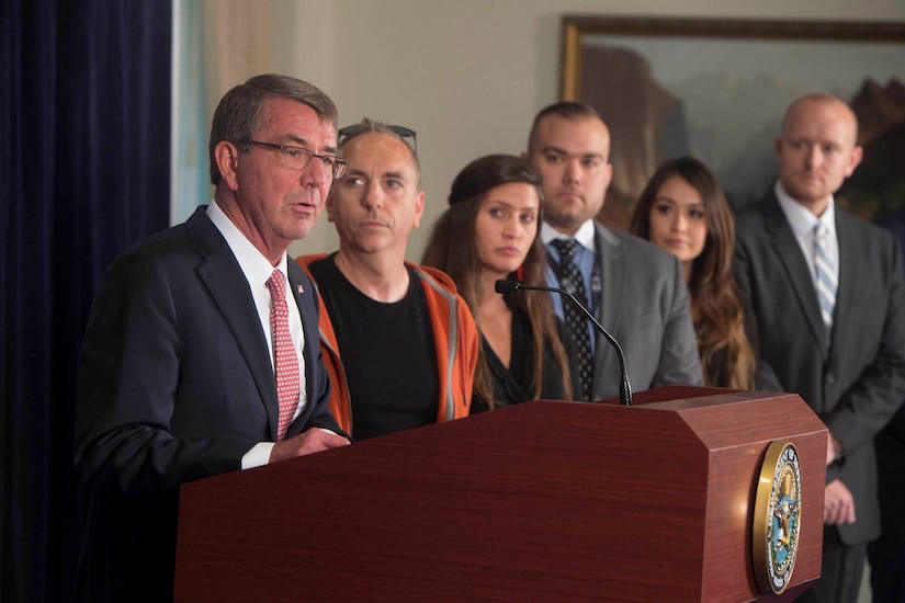 Defense Secretary Ash Carter announces the results of the "Hack the Pentagon" pilot program at the Pentagon, June 17, 2016. DoD photo by Navy Petty Officer 1st Class Tim D. Godbee