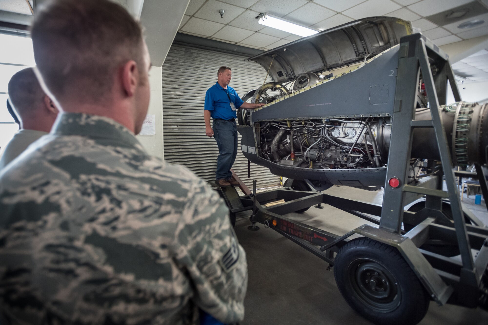 Roger Snow, a field service representative for Rolls-Royce Corp., teaches Airmen from the Connecticut, Kentucky, Montana and Missouri Air National Guard about the operation of C-130 engines during a class at the Air National Guard’s Air Dominance Center in Savannah, Ga., June 15, 2016. The class is part of Maintenance University here, a weeklong course designed to provide intensive instruction in aircraft maintenance. Now in its eighth year, Maintenance University is sponsored by the 123rd Airlift Wing. (U.S. Air National Guard photo by Lt. Col. Dale Greer)