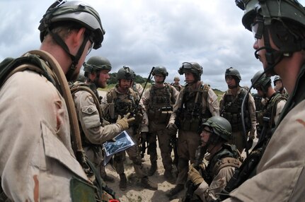 FORT HOOD, TEXAS – A task force of Dutch Soldiers with the 302nd Royal Netherlands Aviation Squadron trekked across rugged terrain and through an ever-changing climate during training exercises held mid-May at Fort Hood, Texas. The Dutch Soldiers were given a plethora of different missions to accomplish throughout the exercise including establishing a command post, conducting night operations, providing fire support, evacuating casualties, and interacting with the local populace in helping solve local issues.The exercise consisted of primarily Dutch forces however U.S. Soldiers and civilians provided support and aided in the role-play of opposing forces to make the event more realistic