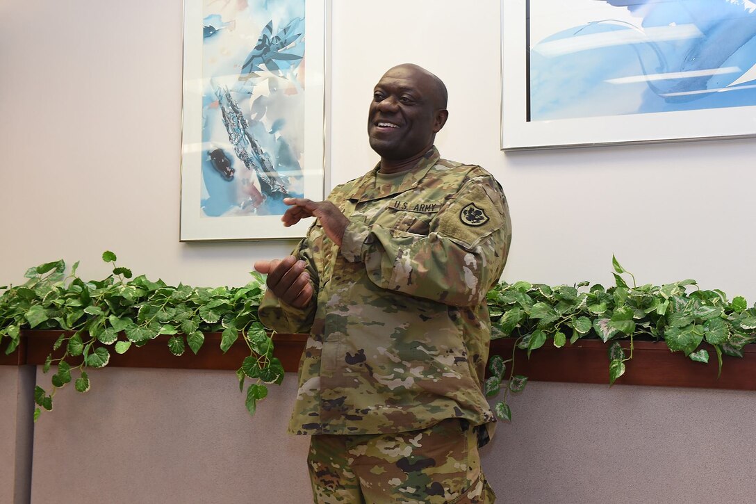 Col. D.D. Mayfield, Defense Contract Management Agency-Chicago, laughs as a story about him is told during his farewell lunch on June 15, 2016 at the 85th Support Command headquarters.
(Photo by Sgt. Aaron Berogan)