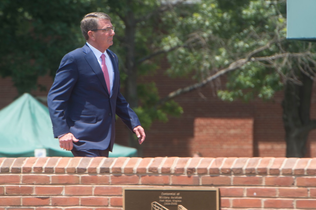 Defense Secretary Ash Carter arrives at  Army Secretary Eric Fanning's welcome ceremony at Joint Base Myer-Henderson Hall,, Va., June 20, 2016. DoD photo by Navy Petty Officer 1st Class Tim D. Godbee