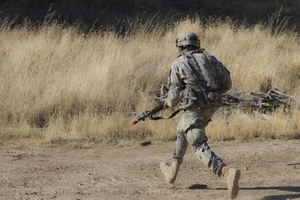 A U.S. Army Reserve Soldier, 1017th Quartermaster Company, Camp Pendleton, Calif., engagesthe enemy during a tactical scenario at Combat Support Training Exercise 91-16-02, Fort HunterLiggett, Calif., June 17, 2016. As the largest U.S. Army Reserve training exercise, CSTX 91-16-02 provides Soldiers with unique opportunities to sharpen their technical and tactical skills incombat-like conditions. (U.S. Army photo by Sgt. Krista L. Rayford, 367th Mobile PublicAffairs Detachment)