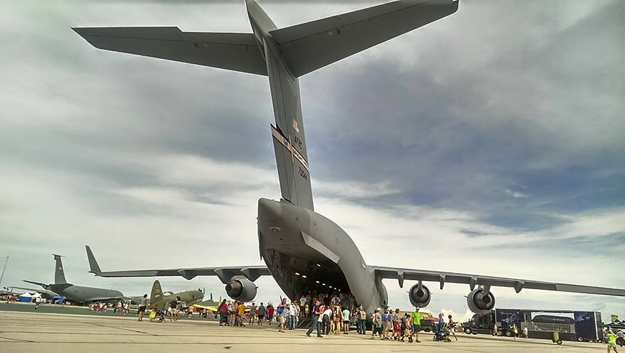 More than 51,000 attendees of the Vectren Dayton Air Show had the opportunity to walk through a 445th Airlift Wing C-17 Globemaster III June 18-19, 2016. Visitors not only had the opportunity to tour the aircraft and meet with the aircrew from the 89th Airlift Squadron, they also got to participate in a demonstration on board by the 445th Aeromedical Evacuation Squadron. (Courtesy photo) 