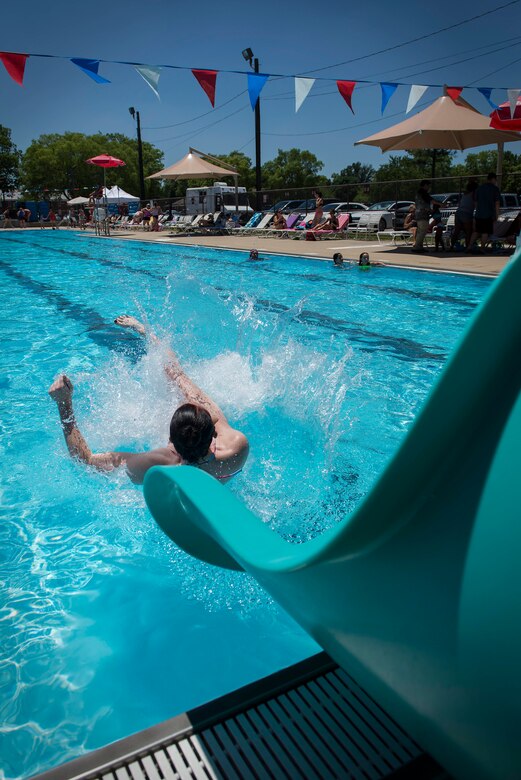 scott air force base pool