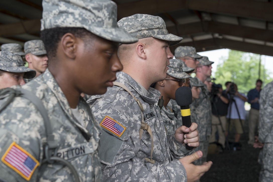 An Army ROTC cadet asks a question of Defense Secretary Ash Carter, who observed training at Fort Knox, Ky., June 22, 2016. Carter visited the base to highlight his Force of the Future initiative. DoD photo by Air Force Staff Sgt. Brigitte N. Brantley