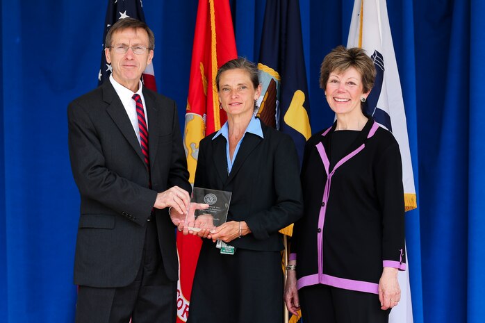 Dr. Delores M. Etter Top Scientist and Engineers Annual Awards Ceremony on 22 June 2016 at the Pentagon. (U.S. Navy photo by Matthew Poynor)