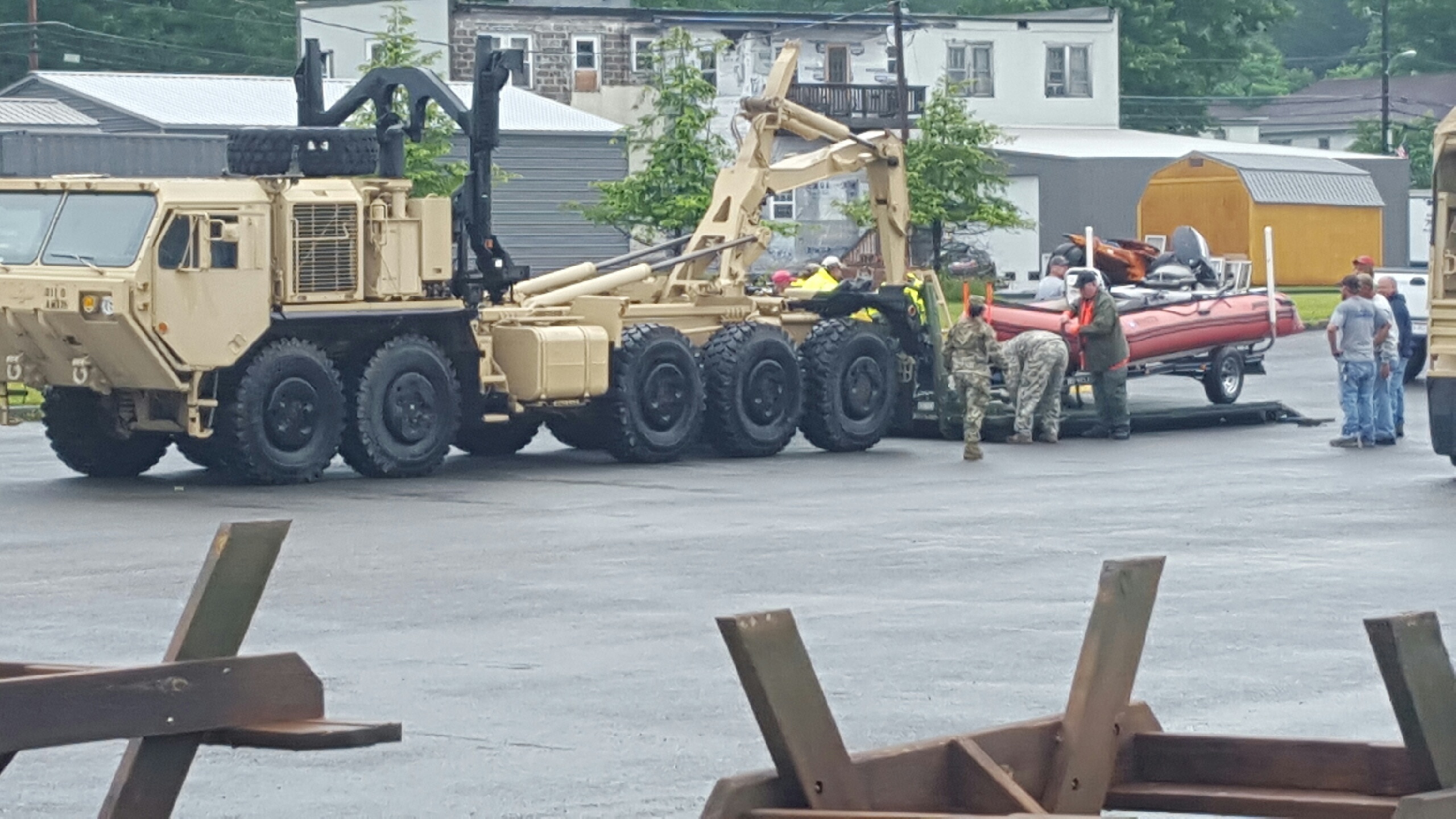 Army Reserve’s 811th Ordnance Company Assists Rainelle, WV during Flooding