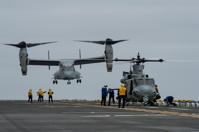 160614-N-WY954-197 PACIFIC OCEAN (June 14, 2016) An MV-22 Osprey lands on the flight deck aboard USS Makin Island (LHD 8). The San Diego-based amphibious assault ship is conducting training evolutions off the coast of southern California in preparation for a scheduled deployment. (U.S. Navy Photo by Mass Communication Specialist 2nd Class Robin W. Peak/Released)