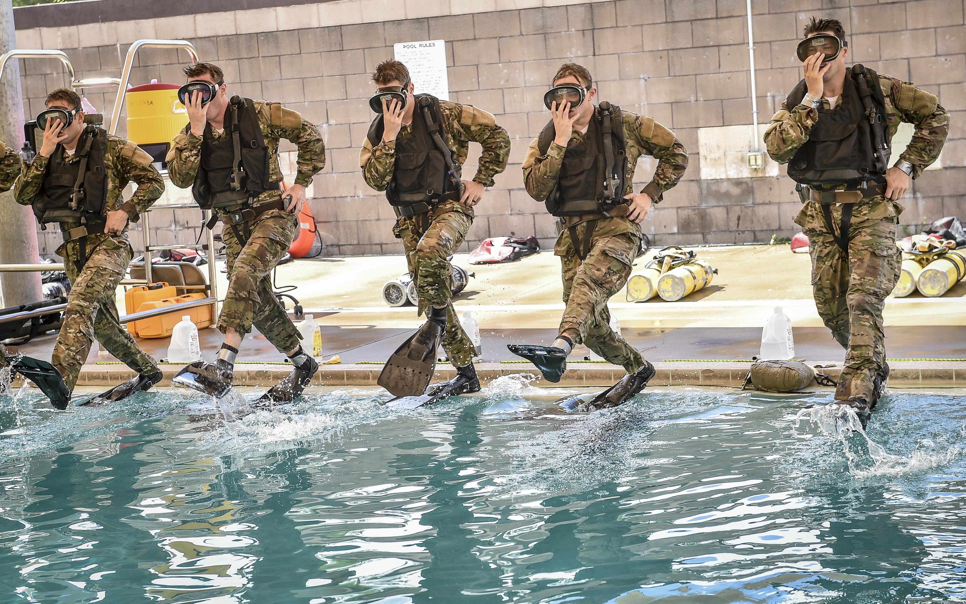 Special Tactics students learn to breathe underwater