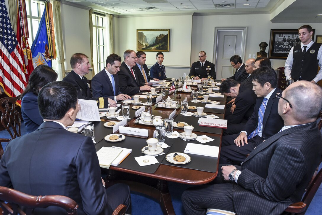 Deputy Defense Secretary Bob Work, center left, meets with Japanese National Security Advisor Shotaro Yachi, center right, at the Pentagon, March 1, 2016. DoD photo by Army Sgt. 1st Class Clydell Kinchen