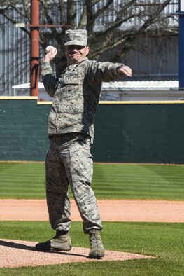 Chief Master Sgt. Shane Wagner, 4th Fighter Wing command chief, throws the opening pitch for the Air Force Academy vs. Navy Academy Freedom Classic baseball game, Feb. 27, 2016, in Kinston, North Carolina. Airmen from the 4th Fighter Wing were invited to watch the Air Force Academy vs. Naval Academy baseball series at the Historic Grainger Stadium, Feb. 26-28. (U.S. Air Force photo/Airman Shawna L. Keyes)