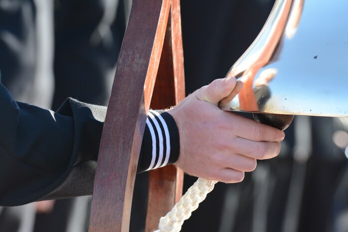 Sailors participate in the graduation ceremony of Nuclear Power School class 1506 at Naval Nuclear Power Training Command (NNPTC) in Goose Creek, S.C. Based at Joint Base Charleston-Naval Weapons Station, NNPTC trains Sailors in fundamentals of design, operation, and maintenance of shipboard nuclear propulsion plants. (U.S. Navy photo by Mass Communication Specialist Third Class John Haynes)