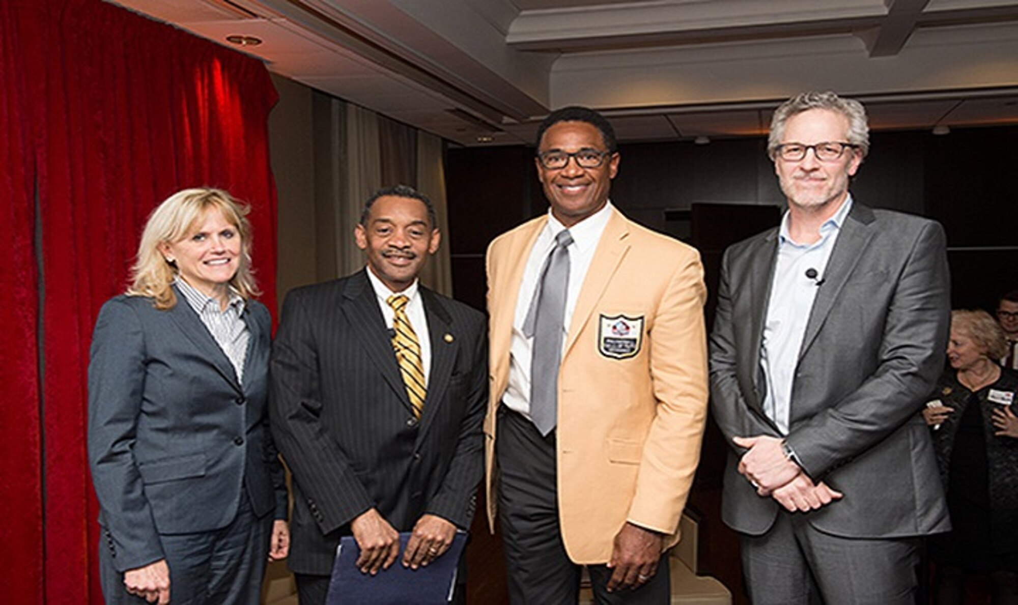 (From left) Ann McKee, director of the chronic traumatic encephalopathy program at Boston University, Dr. Jonathan Woodson, assistant secretary of Defense for Health Affairs, NFL Hall of Famer Mike Haynes and panel moderator Bob Tedeschi, senior writer for online health and life-sciences publication STAT. (Courtesy photo by Dave Scavone)