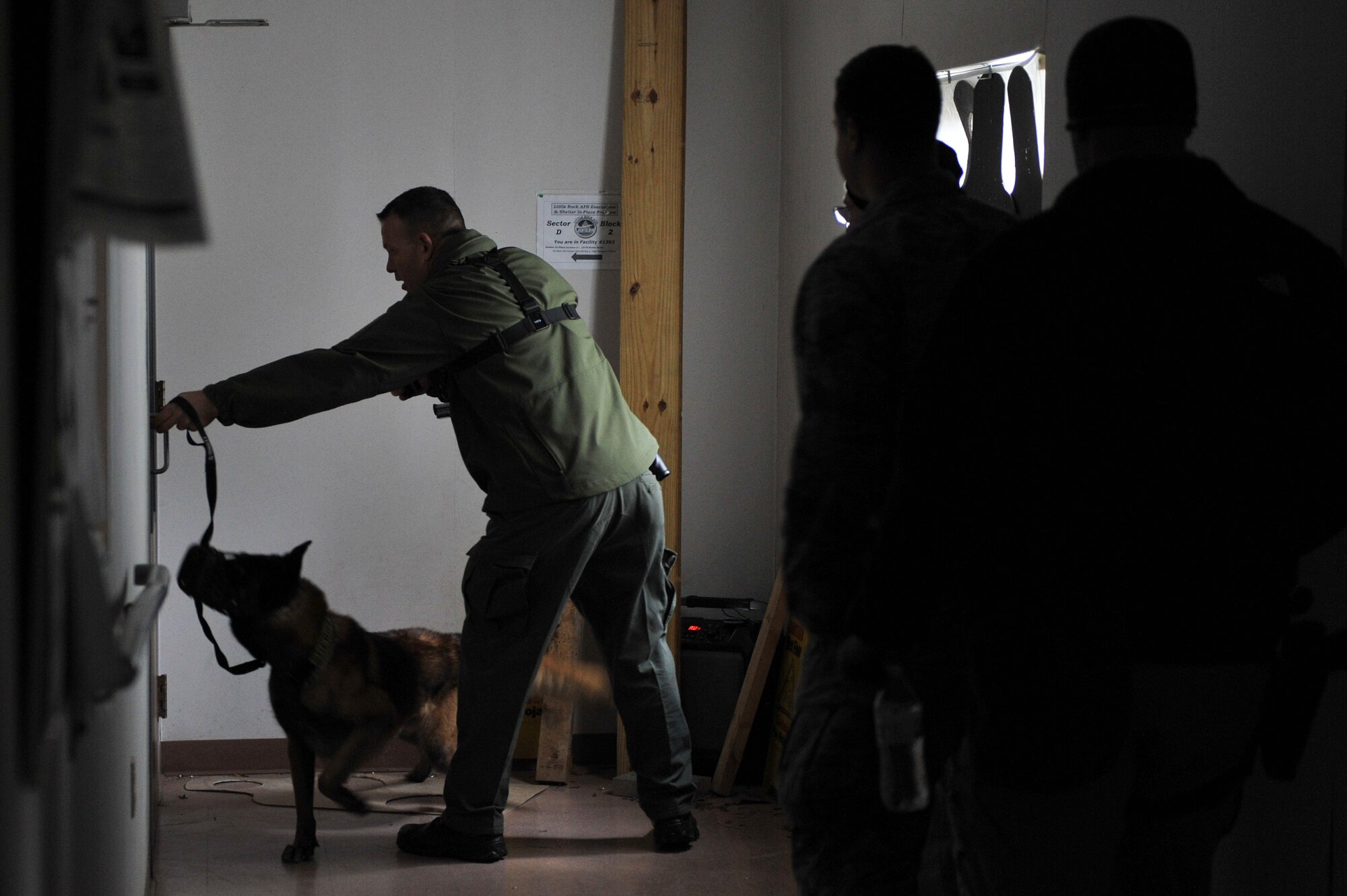 19th Security Forces Squadron hosted North Little Rock, Jacksonville, Pulaski County and Hot Springs Police Departments to train at Camp Warlord their K-9 teams to improve unit cohesiveness and bolster partnerships. (U.S. Air Force photo by Staff Sgt. Jeremy McGuffin) 