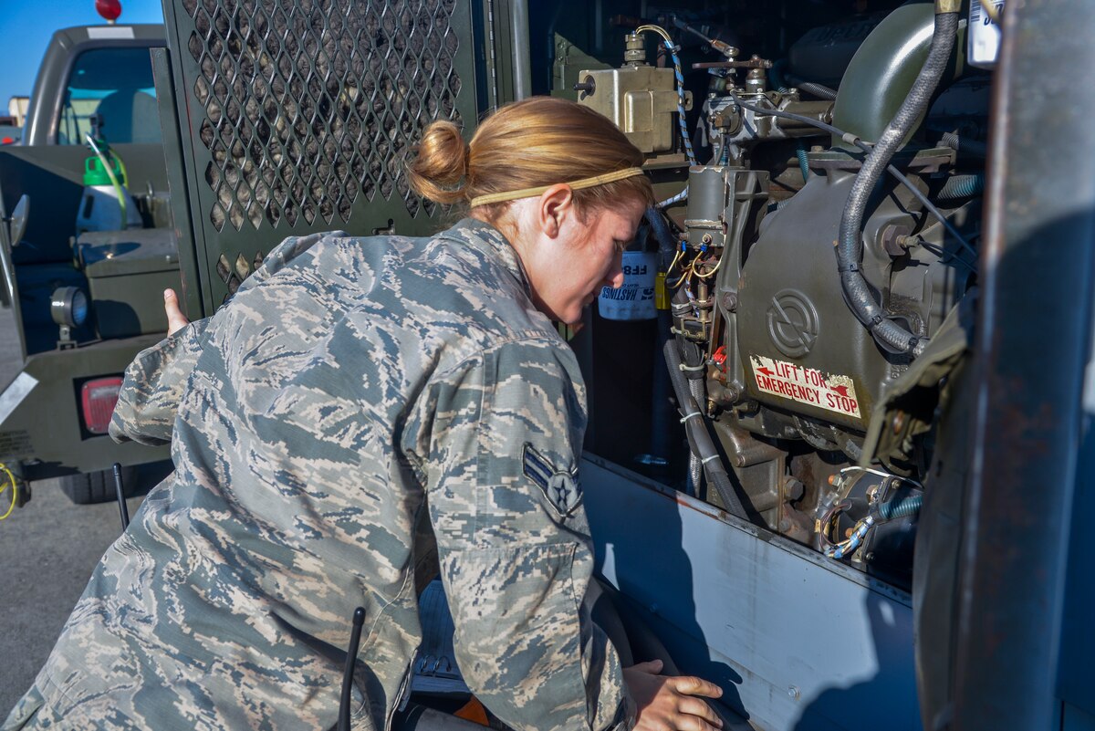 横田基地　374th AIRCRAFT MAINTENANCE SQ 374 Maintenance Squadron (PACAF) > Air Force Historical