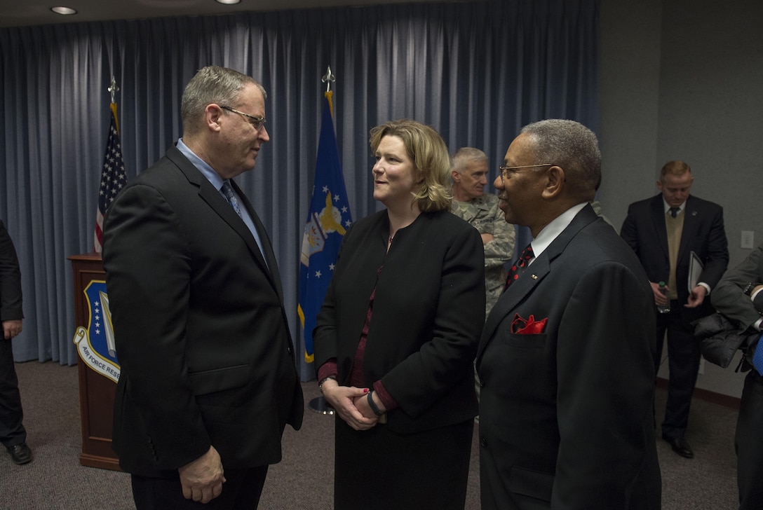 Deputy Defense Secretary Bob Work speaks with City of Dayton Mayor Nan Whaley, center, after speaking to a group of students from the local Dayton, Ohio, area during 'Week at the Labs" event at Wright-Patterson Air Force Base, Ohio, March 3, 2016. DoD photo by Air Force Senior Master Sgt. Adrian Cadiz