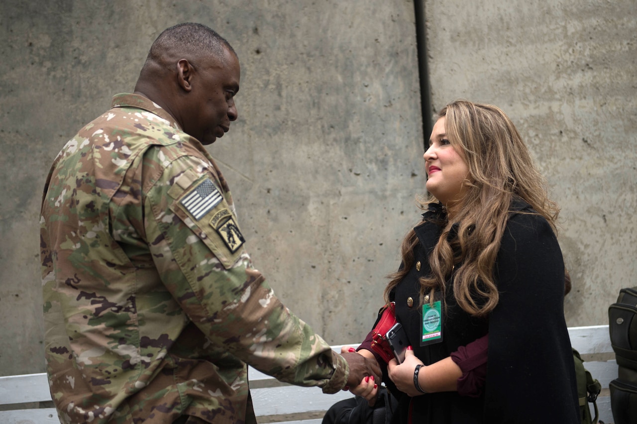 Army Gen. Lloyd J. Austin III, commander of U.S. Central Command, and Jane Horton, Gold Star wife, talk at Resolute Support Mission headquarters in Kabul, Afghanistan, March 2, 2016. DoD photo by D. Myles Cullen