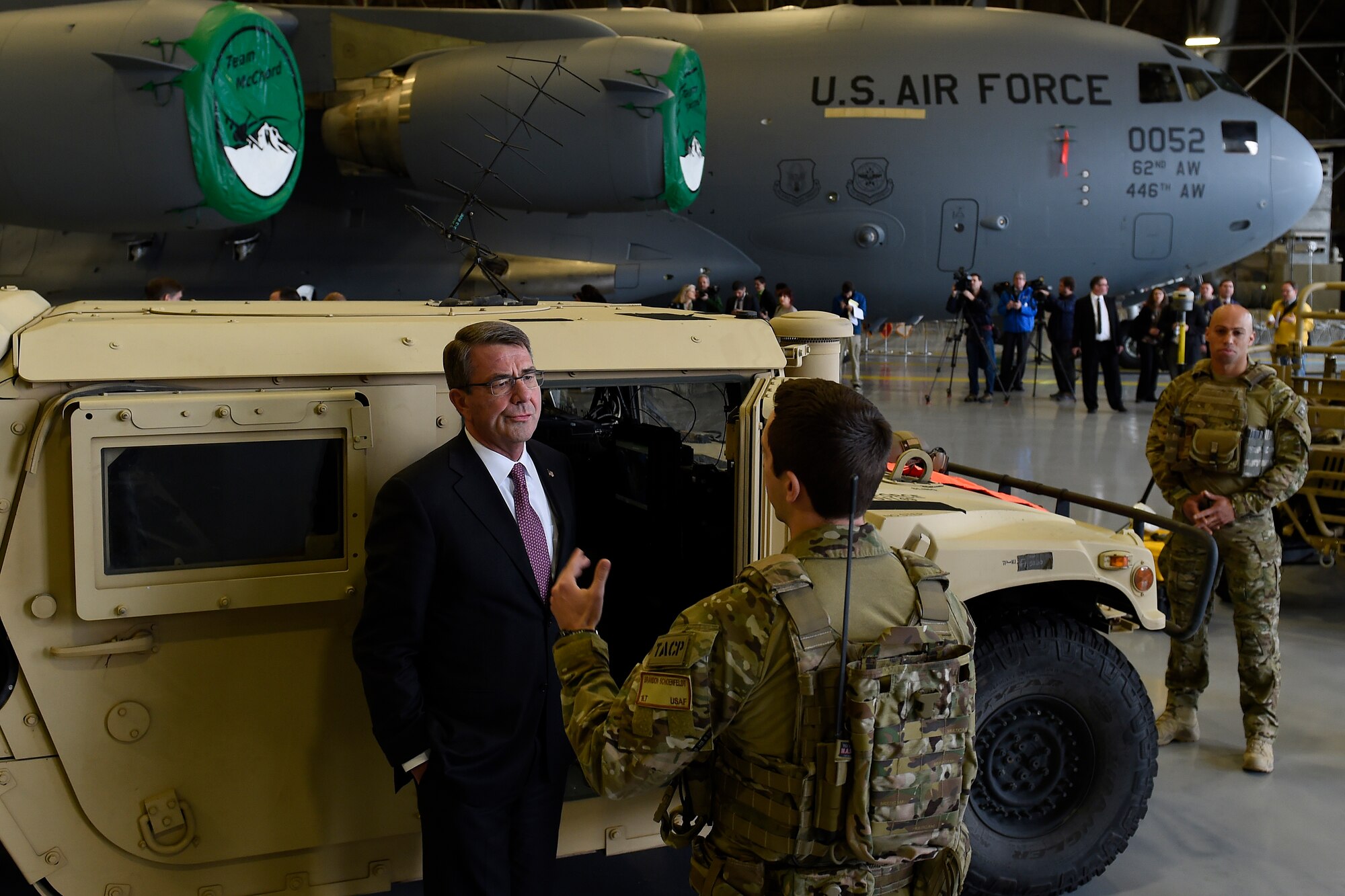 Defense Secretary Ash Carter talks with Airmen from the 22nd Special Tactics Squadron and the 5th Special Operations Squadron at Joint Base Lewis-McChord, Wash., March 4, 2016.  Both of these special forces units are assigned to JBLM and shared their capabilities with the secretary.  (U.S. Air Force photo/Tech. Sgt. Tim Chacon) 