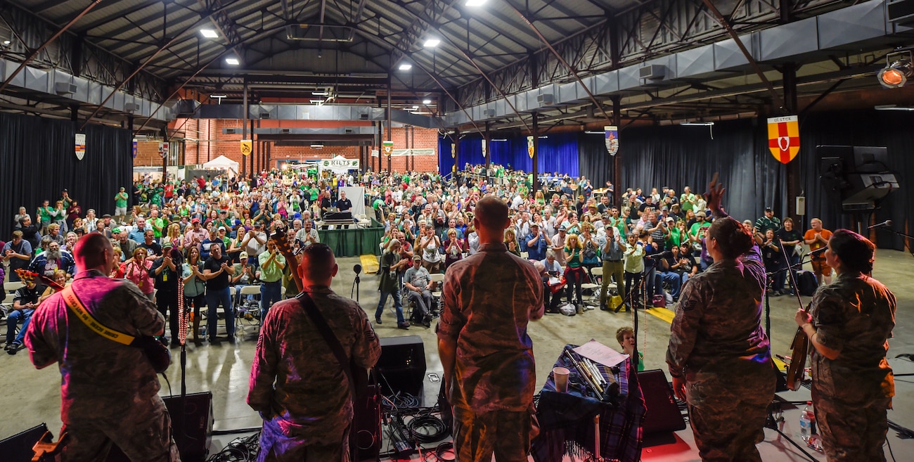 The crowd gives a standing ovation after a performance by the U.S. Air Force’s Celtic Aire at the North Texas Irish Festival in Dallas, Texas, March 5, 2016. This year’s festival was themed “Legends and Legacy” to highlight some of the true legends of Irish music as well as emerging musicians. (U.S. Air Force photo/Senior Airman Ryan J. Sonnier/RELEASED)