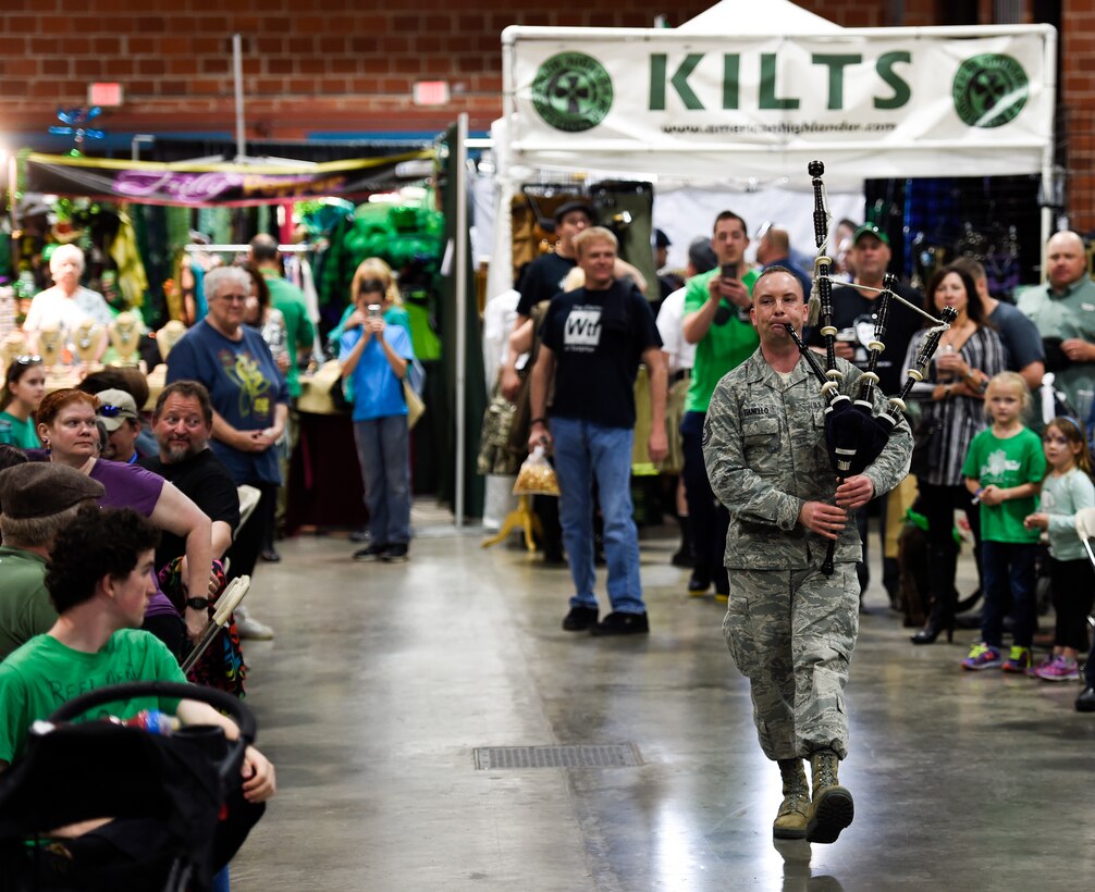 Tech. Sgt. Adam Tianello, U.S. Air Force’s Celtic Aire bagpiper, performs for a crowd during the North Texas Irish Festival in Dallas, Texas, March 5, 2016. This year’s festival was themed “Legends and Legacy” to highlight some of the true legends of Irish music as well as emerging musicians. (U.S. Air Force photo/Senior Airman Ryan J. Sonnier/RELEASED)