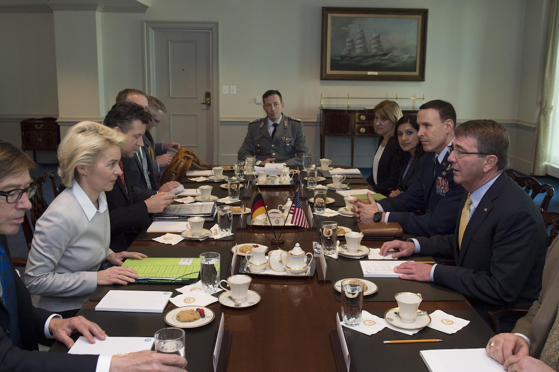 Defense Secretary Ash Carter, right, and German Defense Minister Ursula von der Leyen discuss matters of mutual importance at the Pentagon, March 8, 2016. DoD photo by Air Force Senior Master Sgt. Adrian Cadiz