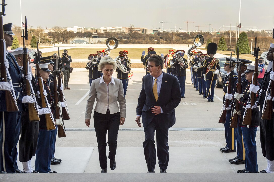 Defense Secretary Ash Carter welcomes German Defense Minister Ursula von der Leyen with an enhanced honor cordon as she arrives at the Pentagon, March 8, 2016. The two leaders met to discuss matters of mutual importance. DoD photo by Air Force Senior Master Sgt. Adrian Cadiz