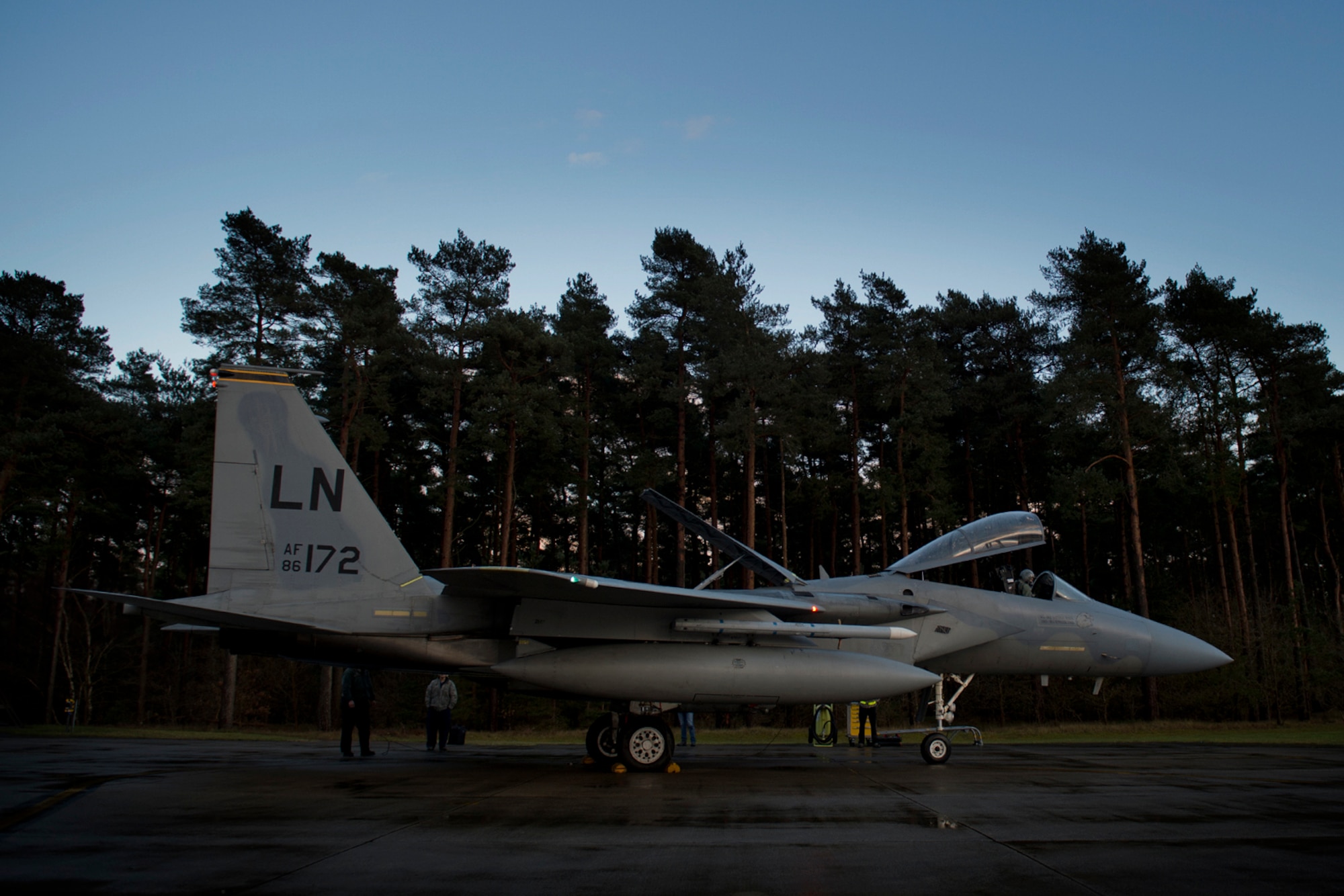 Airmen from the 748th Aircraft Maintenance Squadron prepare an F-15C Eagle from the 493rd Fighter Squadron for the next sortie at Royal Air Force Lakenheath, March 7, 2016. The 493rd FS is a combat-ready F-15C squadron capable of executing air superiority and air defense missions in support of war plans and contingency operations for U.S. Air Forces in Europe-Air Forces Africa, U.S. European Command and NATO. (U.S. Air Force photo/Airman 1st Class Erin R. Babis)