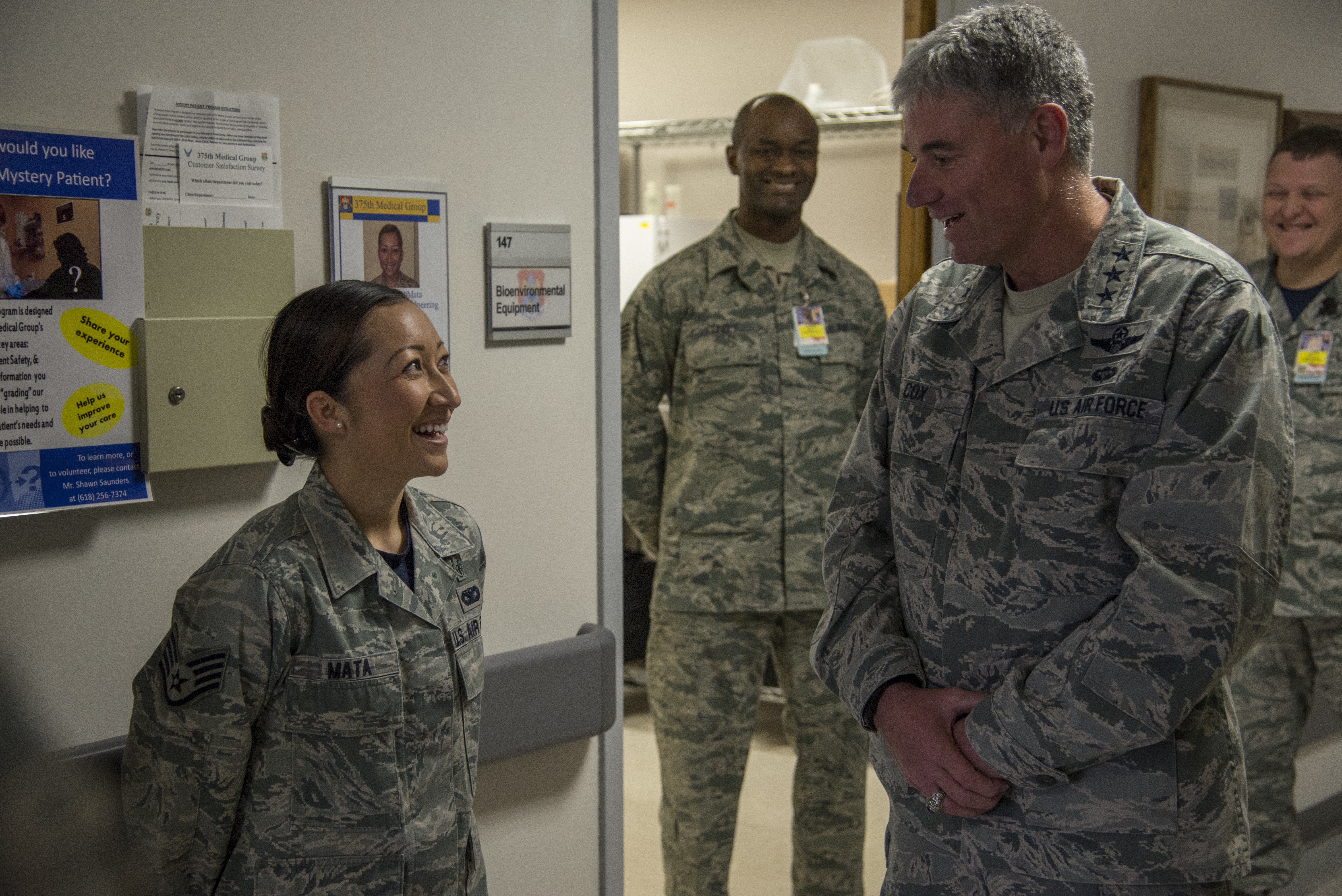 towns near scott afb