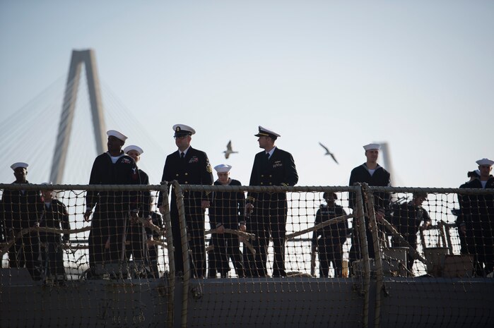Sailors aboard the USS Farragut, a U.S. Navy destroyer whose homeport is Naval
Station Mayport, Florida, prepare the ship for docking in Charleston, South
Carolina, March 10, 2016 after completing an exercise near the Atlantic Coast.
Joint Base Charleston leadership greeted the ship upon arrival. While
visiting, the ship will provide training opportunities to students attending
The Citadel, the military college of S.C., (U.S. Air Force photo/Staff Sgt.
Jared Trimarchi)

